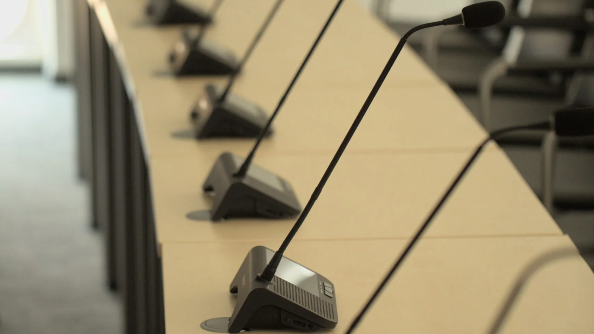 Create Academic Conference with VISSONIC WiFi Wireless Conference System